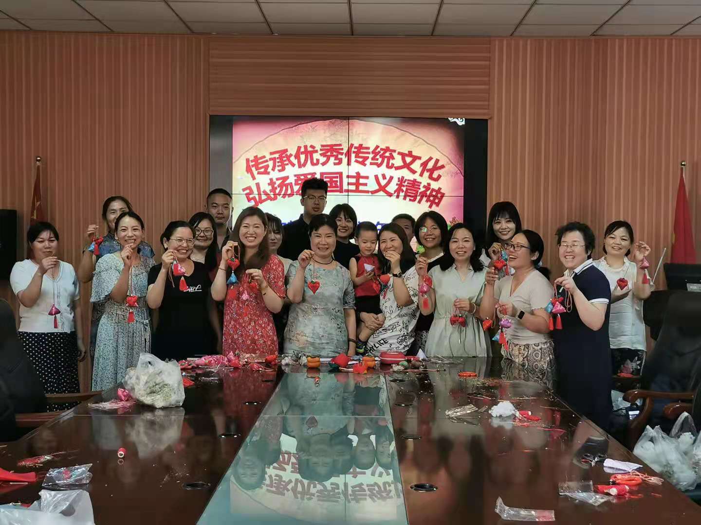 说明: C:\Users\hp\AppData\Local\Temp\WeChat Files\61952ccab00d33f583988c472f52826.jpg
