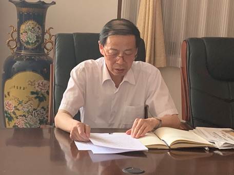 说明:C:\Users\hp\Desktop\bb74aedcb9990956792743e005dd40d.jpg