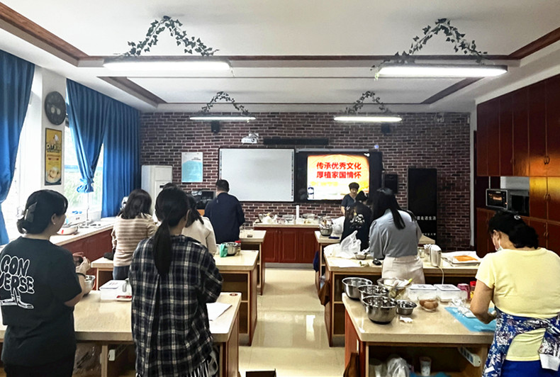 说明: C:\Users\hp\Desktop\956a7021f07eb9c2445bdc95d87237d.jpg